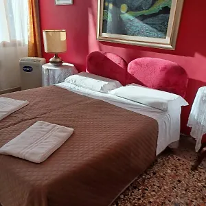 princess-guest-house.hotelinveneto.com/